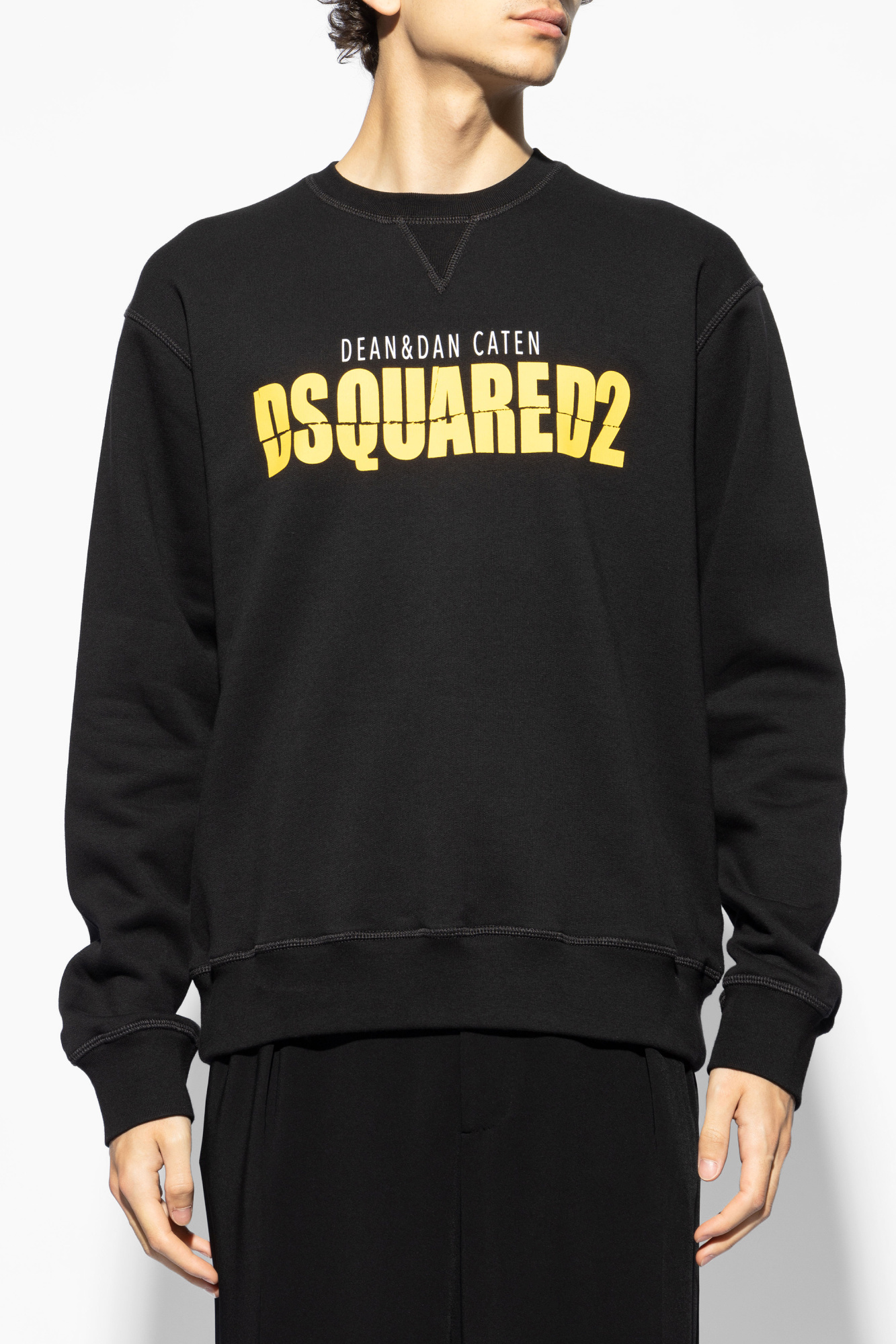 Reserved for LAbags. A bundle of 6 dsquared items. 3 tshirts, 2 2024 sweatshirts, 1 j